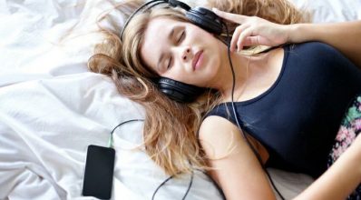 Ouvir música antes de dormir