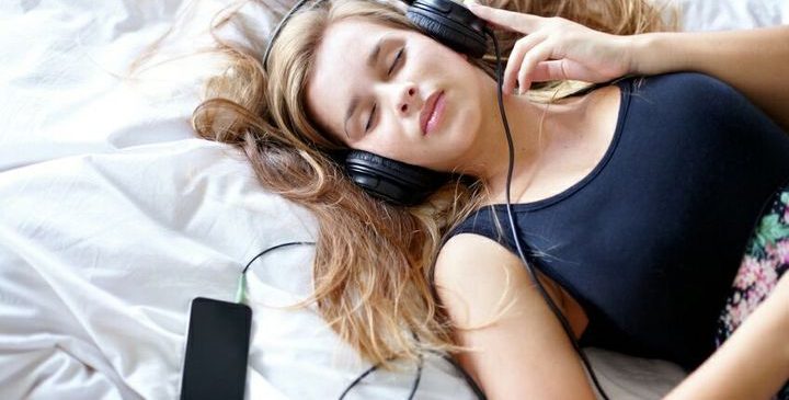 Ouvir música antes de dormir